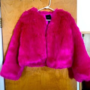 Hot pink faux fur jacket. Brand new. Size small.